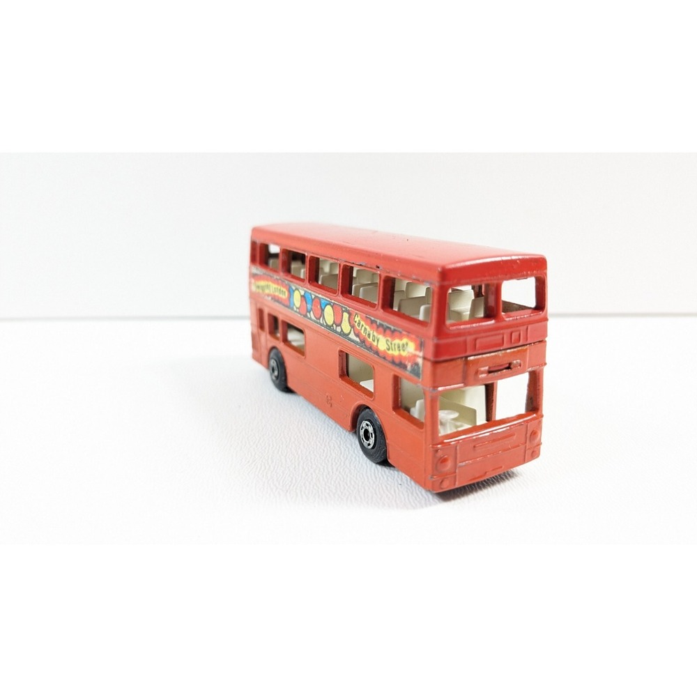 Matchbox Green Esso Daimler Bus Green #74 & The Londoner Red #17 Carnaby Street - Picture 11 of 16